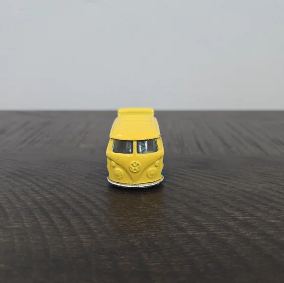 Hot Wheels Volkswagen Kool Kombi with "Surf Co." decals and blue flames. - Picture 3 of 6